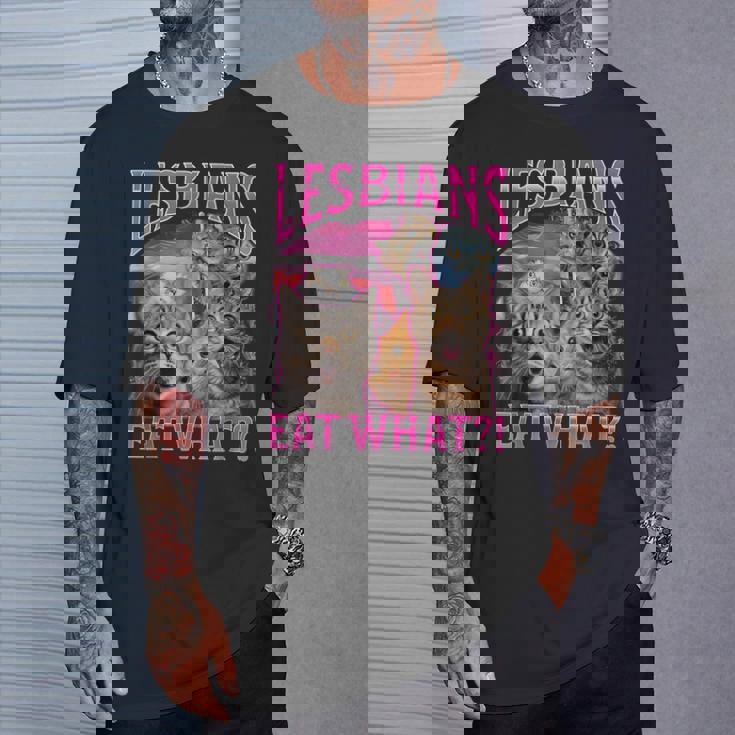 Lesbians Cat Owner Lesbians Eat What Tシャツ 彼への贈り物