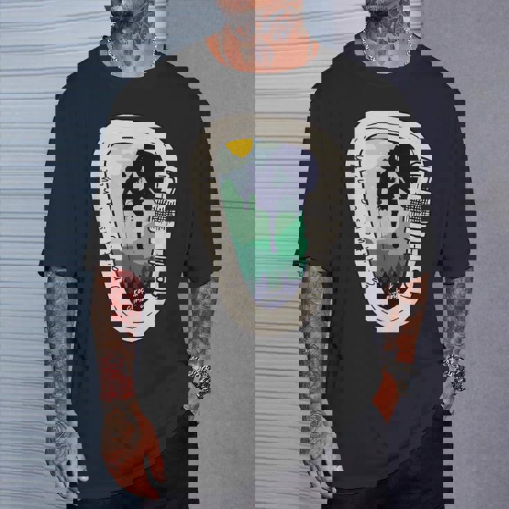 Gravity Is A Myth カラビナ ロッククライミング 山登り Tシャツ 彼への贈り物