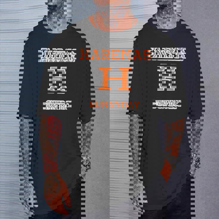 Haremas ハレマス 晴れます【変なデザイン屋さん】ブランド ロゴ パロディ 面白い Tシャツ 彼への贈り物