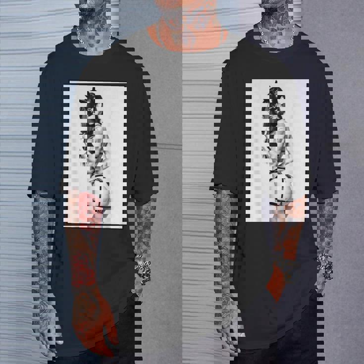 Hot Girl On 男性用 セクシー バッド キティ ピンナップガール B&W Tシャツ 彼への贈り物