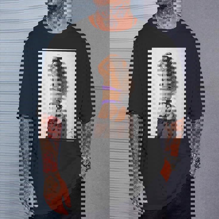 Hot Girl On 男性用 紫のセクシーなモデル Tシャツ 彼への贈り物