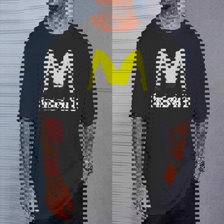 I'm Lovin' It ユーモラスな攻撃的なイヌエンド Tシャツ 彼への贈り物