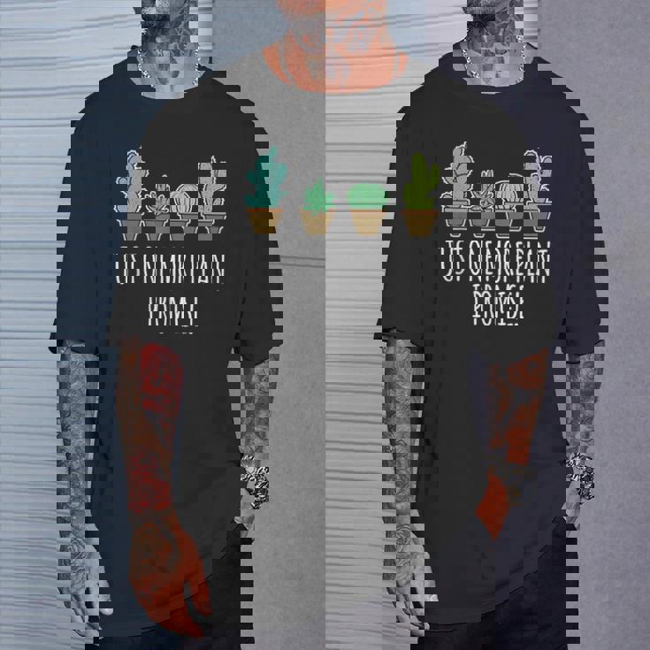 Just One More 植物 多肉植物 サボテン愛好家 Tシャツ 彼への贈り物