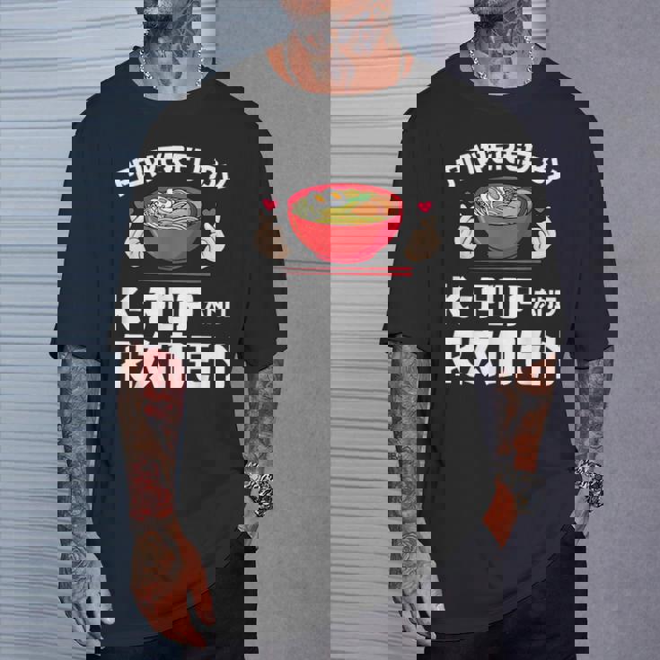 K-Pop And ラーメン 韓国 Tシャツ 彼への贈り物