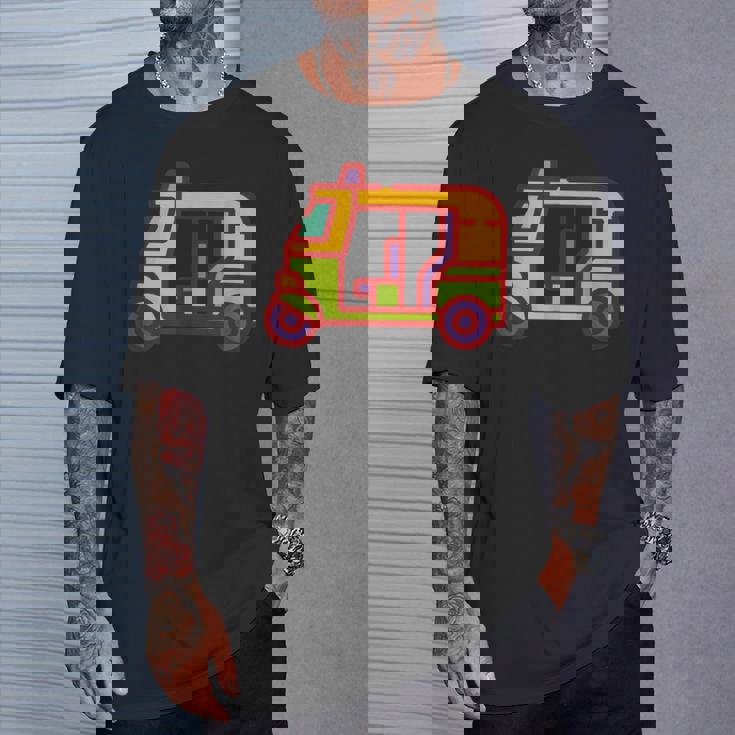 Keralite Malayaliの自動車人力車愛好家面白いインド Tシャツ 彼への贈り物