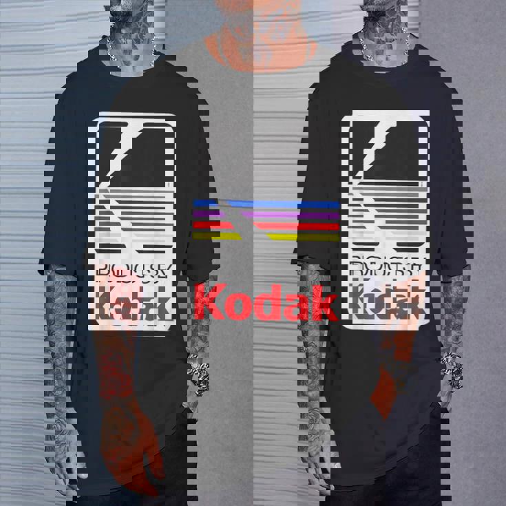 Kodak ビンテージロゴによる商品 Tシャツ 彼への贈り物