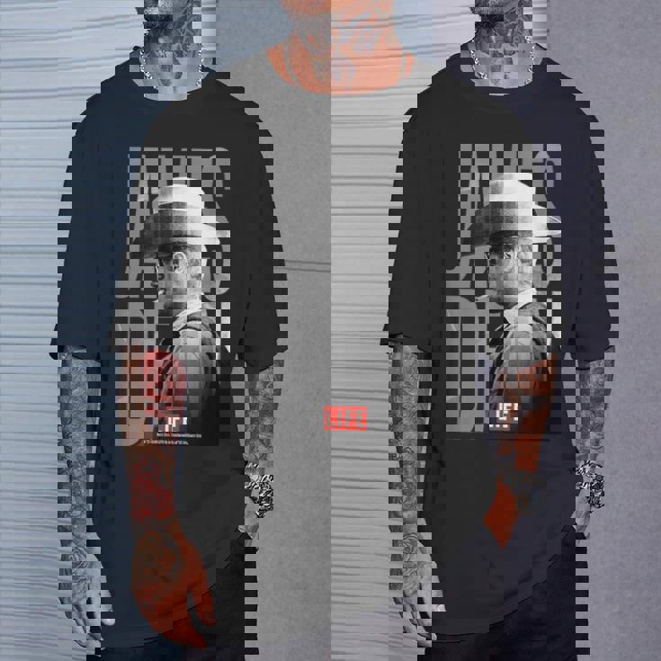 Life Picture Collection _ ジェームズ ディーン1 Tシャツ 彼への贈り物