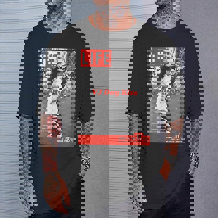 Life Picture Collection キス（1） Tシャツ 彼への贈り物