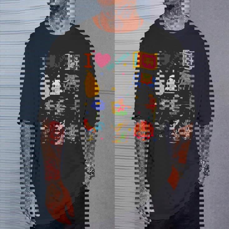 I Loveri Lanka 手描きのスリランカのランドマーク、旗、地図 Tシャツ 彼への贈り物