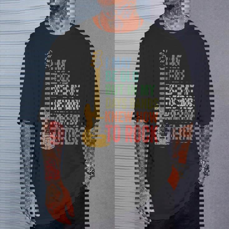 I May Be Old クールバンド レトロギター フェンダー ロックンロール Tシャツ 彼への贈り物