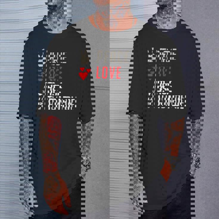 Peace Love Bass トロンボーン楽器 バス トロンボーン奏者 Tシャツ 彼への贈り物