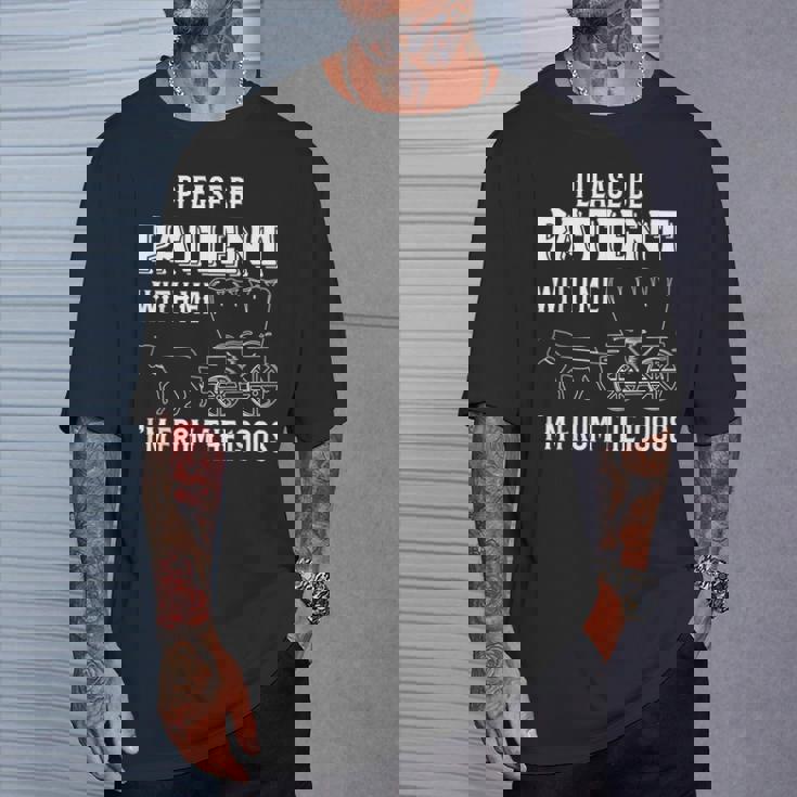 Please Be Patient With Me I'm From The 1900S 馬 Tシャツ 彼への贈り物