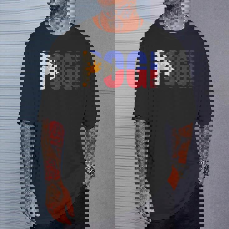 Pogi フィリピンのスラングとフィリピン国旗。 Tシャツ 彼への贈り物