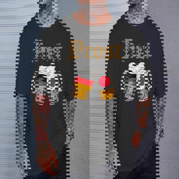 Prost ドイツ-日本オクトーバーフェストビールマグ 旗デザイン Tシャツ 彼への贈り物