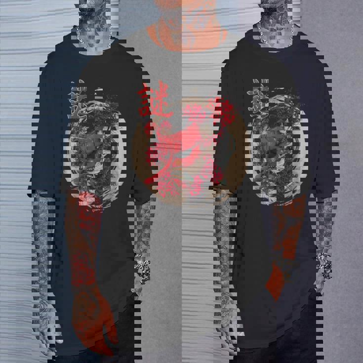 Redpider Lily の 彼岸花 または ヒガンバナ と 日本の天狗の面 の グラフィック Tシャツ 彼への贈り物