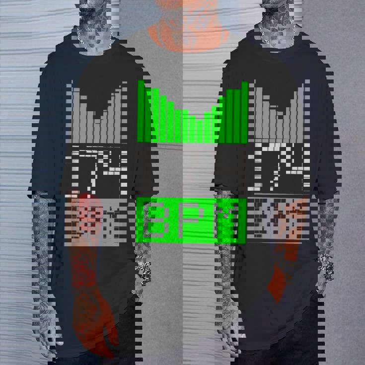 Regalo De Dj Dnb Jungle Party Raver De Drum & Bass 174 Bpm In Mangas Camiseta unisex Regalos para él