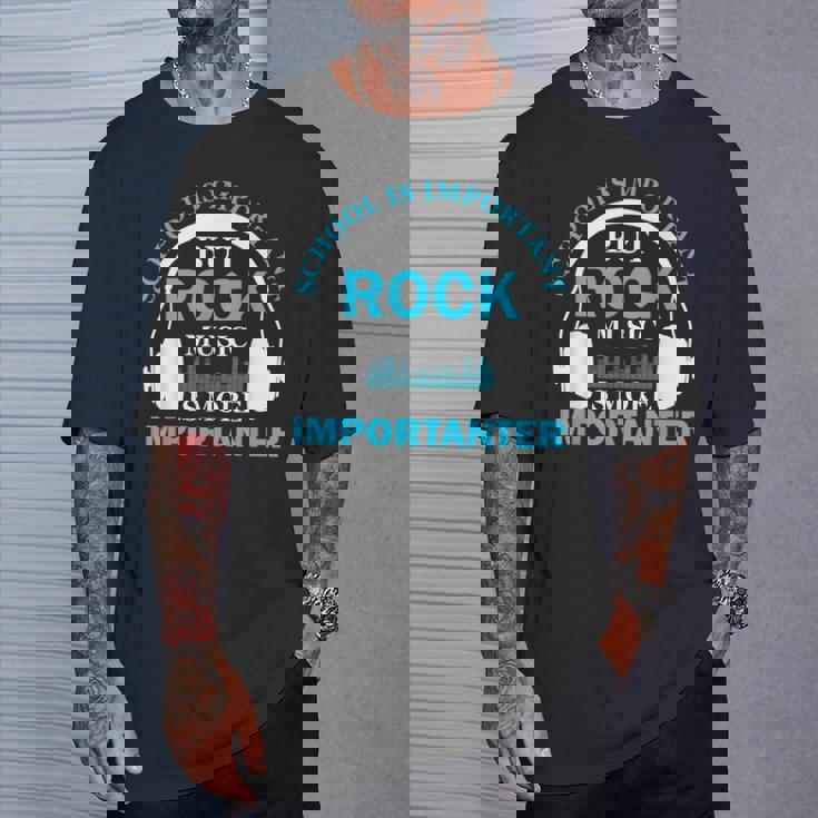 School Is Important But Rock Music Is More Importanter Tシャツ 彼への贈り物