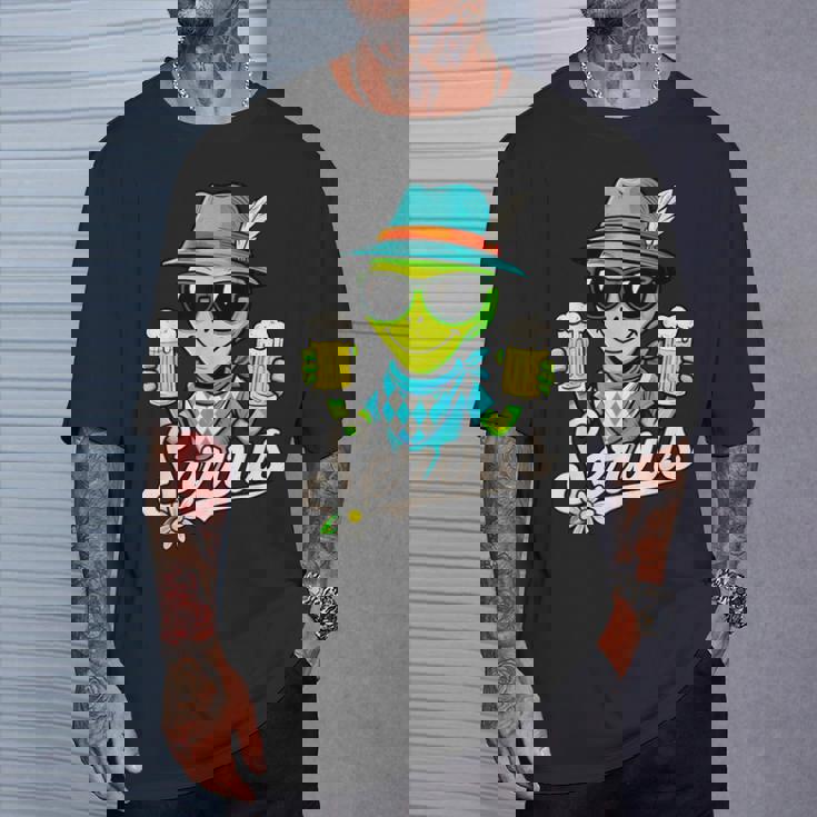 Servus Wiesn Gaudi – 面白いオクトーバーフェストビールバイエルンコスチューム Tシャツ 彼への贈り物