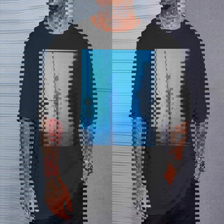 Siren Head サイレンヘッド クリーパスタホラー Tシャツ 彼への贈り物