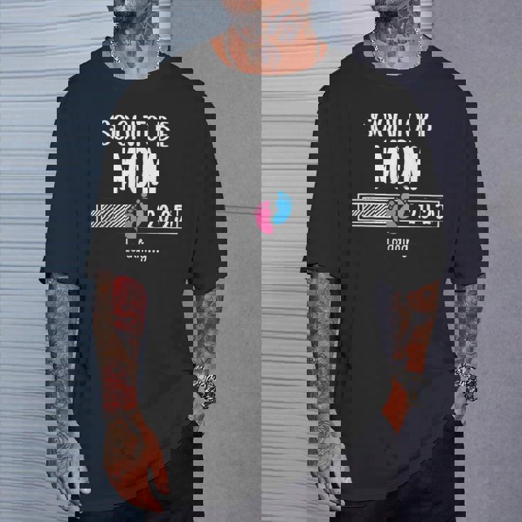 Soon To Be Mom 2025 Loading Promoted To Mommy First Time Mom Tシャツ 彼への贈り物