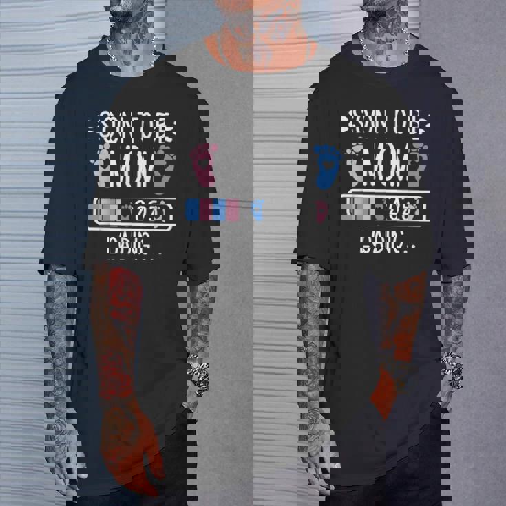 Soon To Be Mom 2025 妊娠中のお知らせ 2025 Tシャツ 彼への贈り物