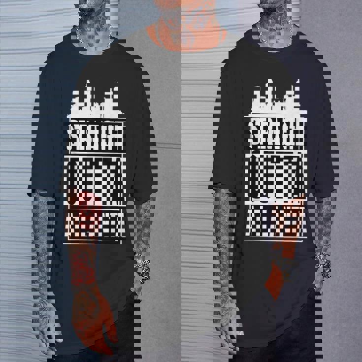 Straight Outta Atlanta 都市のシルエット Tシャツ 彼への贈り物