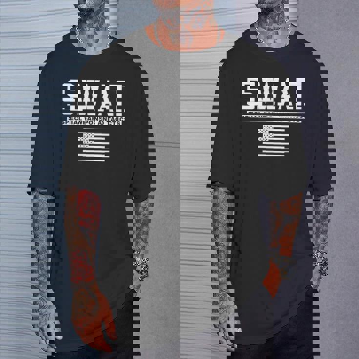 Swat スペシャル 武器と戦術警察WAT Tシャツ 彼への贈り物