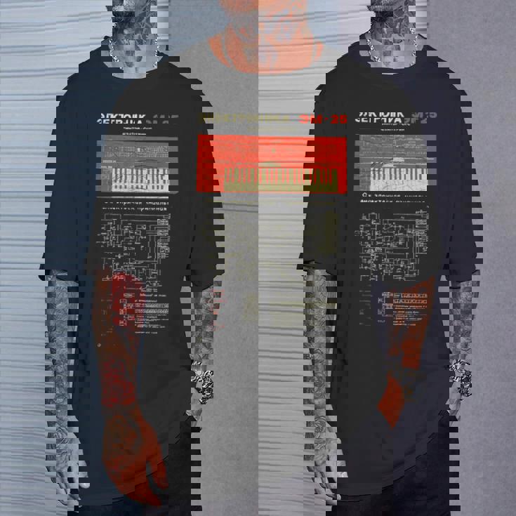 Synthesizer アナログロシアビンテージシンセテクノ酸腐敗 Tシャツ 彼への贈り物