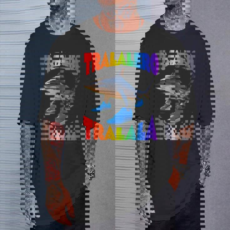 Tralalero Tralala イタリアンブレインロットミーム Tシャツ 彼への贈り物