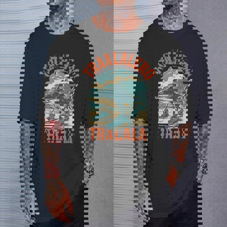 Tralalero Tralala イタリアンブレインロットミーム Tシャツ 彼への贈り物