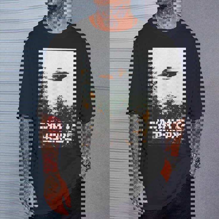 Ufoシャツ I Want To Believe Alien Ufotシャツ Tシャツ 彼への贈り物