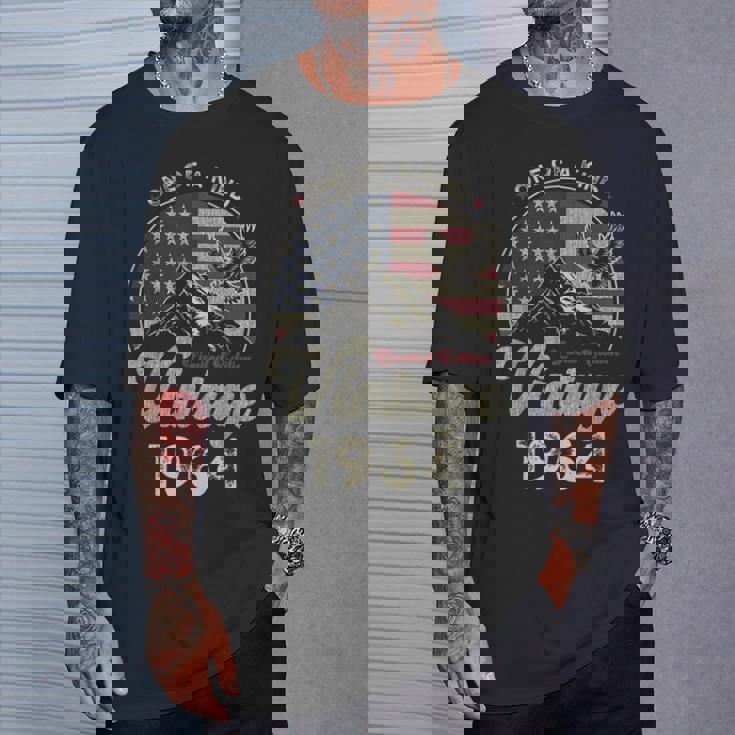 Vintage 1964 愛国的なイーグル、61歳の誕生日、アメリカ国旗 Tシャツ 彼への贈り物