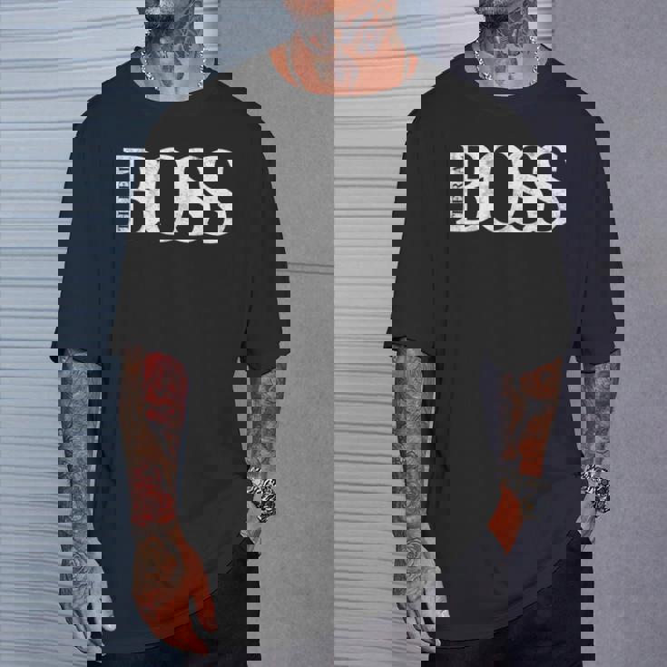 「The Real Boss」メンズ&レディース アンティーク調グラフィックtシャツ Tシャツ 彼への贈り物