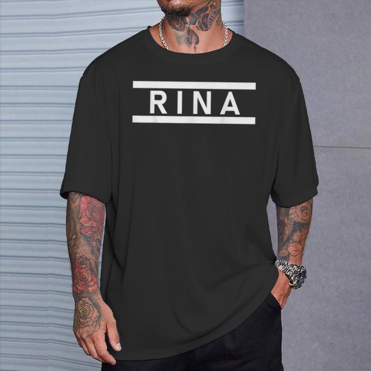 「Rina」ヘボン式「りな」「リナ」下の名前 ローマ字 名入れ 名乗り ラテン文字 綴り Tシャツ 彼への贈り物