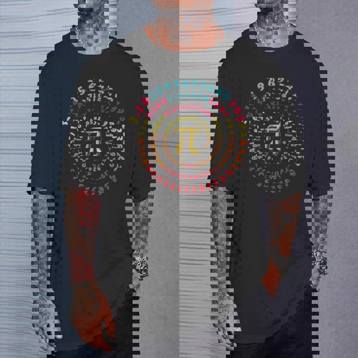 おかしい円周率日スパイラル 314 円周率記号数学教師 Tシャツ 彼への贈り物