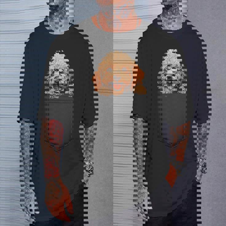 おもしろトイプードル 子犬 ポケットに入れたかわいいペット愛好家 Tシャツ 彼への贈り物