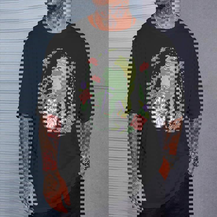 かわいい カエル 自転車 花 カワイイ 美的 気まぐれなロマンチック Tシャツ 彼への贈り物