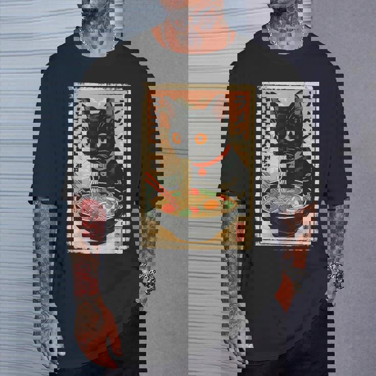 かわいい猫とラーメン麺 日本のアニメ漫画 Tシャツ 彼への贈り物