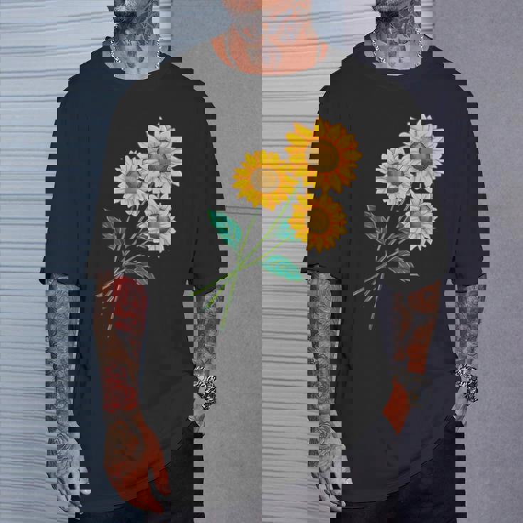 ひまわりの花束 春のフローラルガーデン 黄色の花 Tシャツ 彼への贈り物