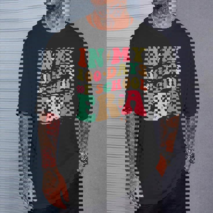 ぼくの学校の100日間の時代。学校教師100日目 Tシャツ 彼への贈り物