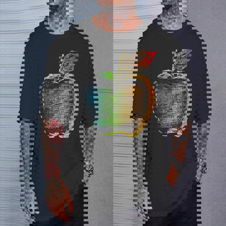 りんご フルーツ ドローイング アート カラフル モチーフ アップル Tシャツ 彼への贈り物