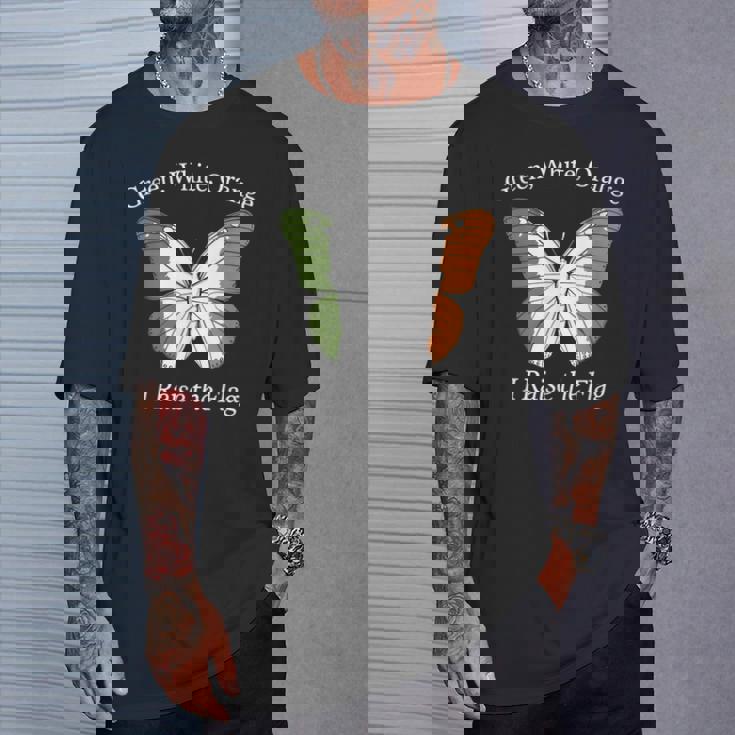 アイルランド、緑、白、オレンジの国旗を誇り Tシャツ 彼への贈り物