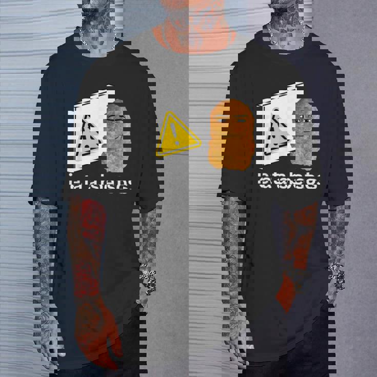 アイ・イート・アスベスト・ファニー・カーズ・チキン・ナゲット・ミーム Tシャツ 彼への贈り物