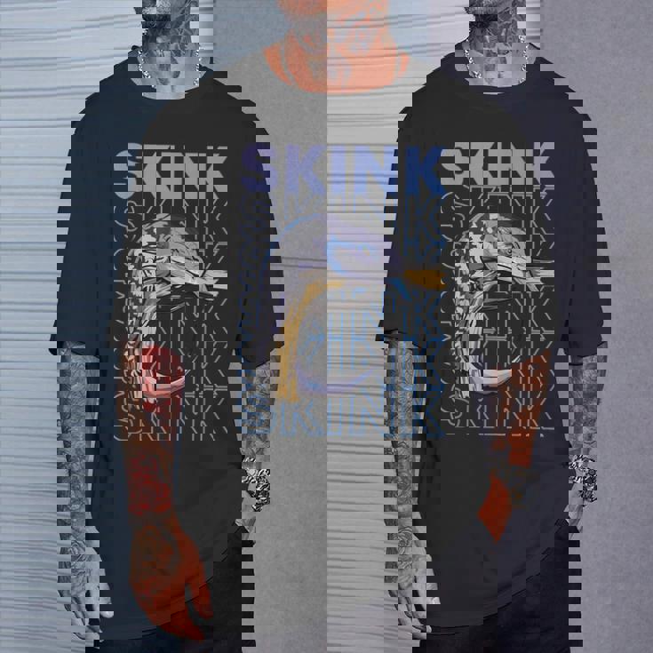 アオジタトカゲ 80 年代スタイルの爬虫類飼育者 トカゲの飼い主 Tシャツ 彼への贈り物