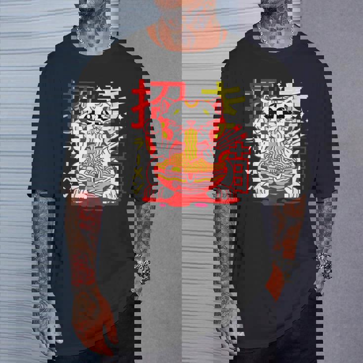 アニメ ラーメン 猫 レトロ 和麺 美的 カワイイ Tシャツ 彼への贈り物