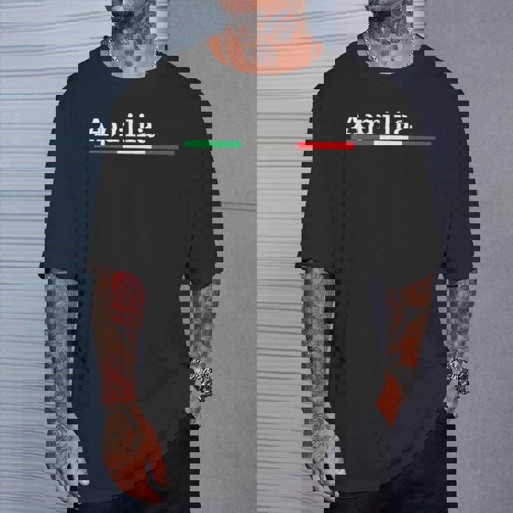 アプリリアチッタイタリアーナバンディエーライタリアマリエッタ Tシャツ 彼への贈り物