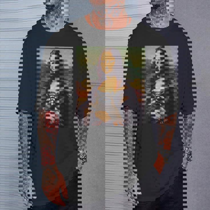 アライグマとモナリザ Tシャツ 彼への贈り物