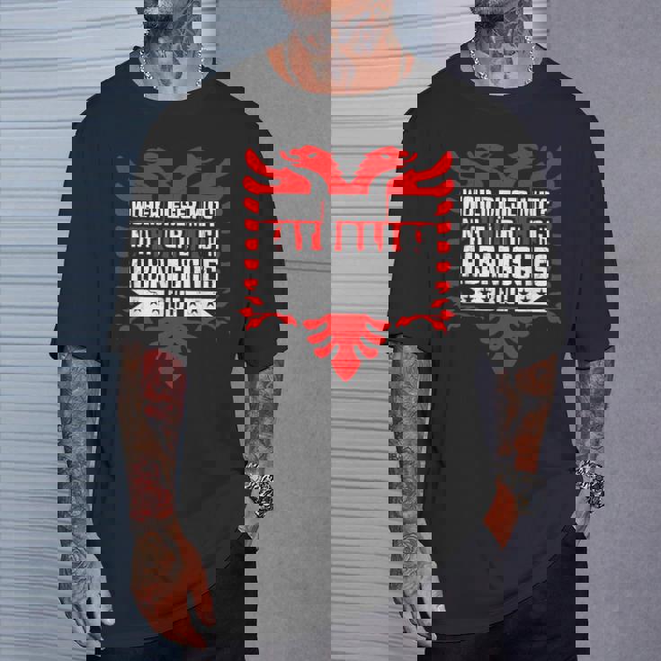 アルバニアブラッドアルバニアイーグル Tシャツ 彼への贈り物