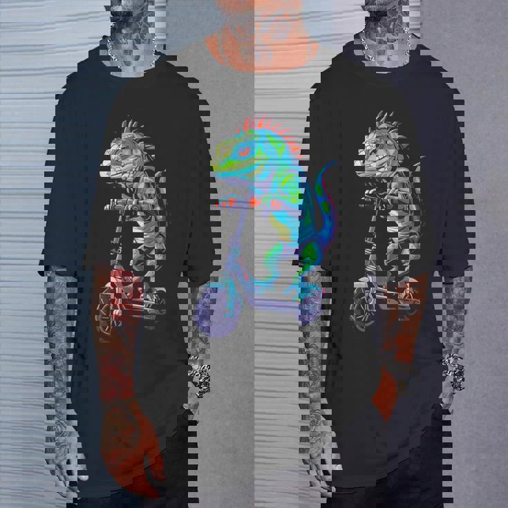 イグアナスクーター Tシャツ 彼への贈り物