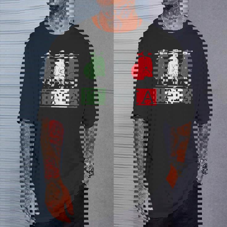 イタリア イタリア 国旗 スクーター ベスパ 原付ライダー お土産 ギフト Tシャツ 彼への贈り物